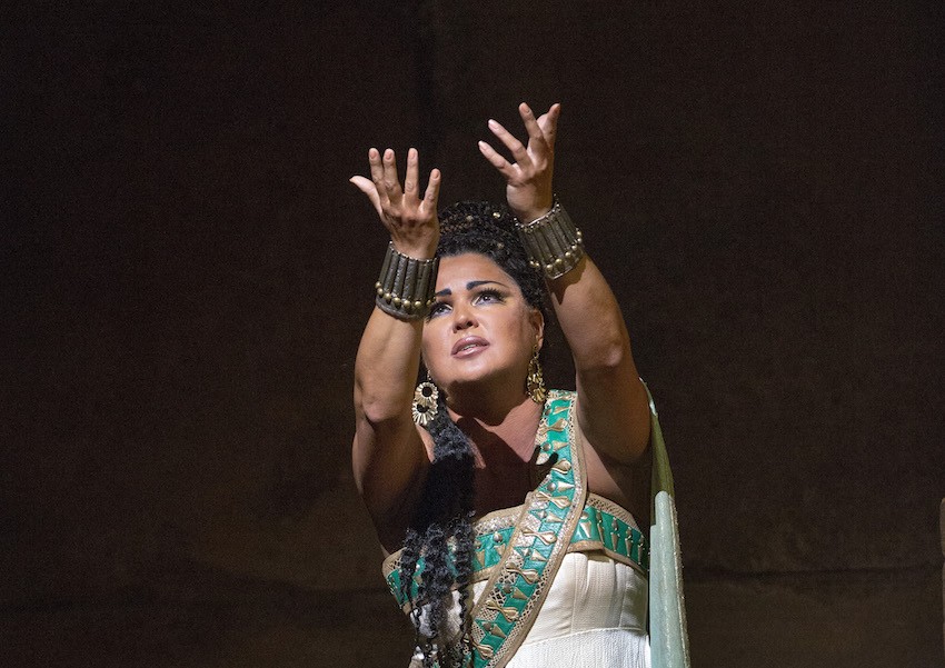 Η αδιαμφισβήτητη ντίβα της εποχής μας, Άννα Νετρέμπκο, στην «Αΐντα» του Βέρντι που θα παρακολουθήσουμε σε μαγνητοσκοπημένη μετάδοση από τη Metropolitan Opera της Νέας Υόρκης στις 25/10.